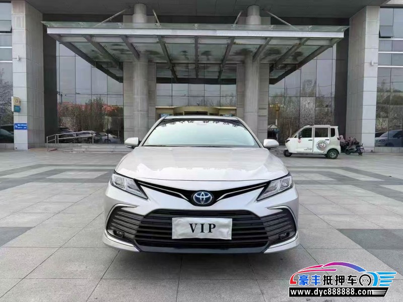 抵押车出售23年丰田凯美瑞轿车