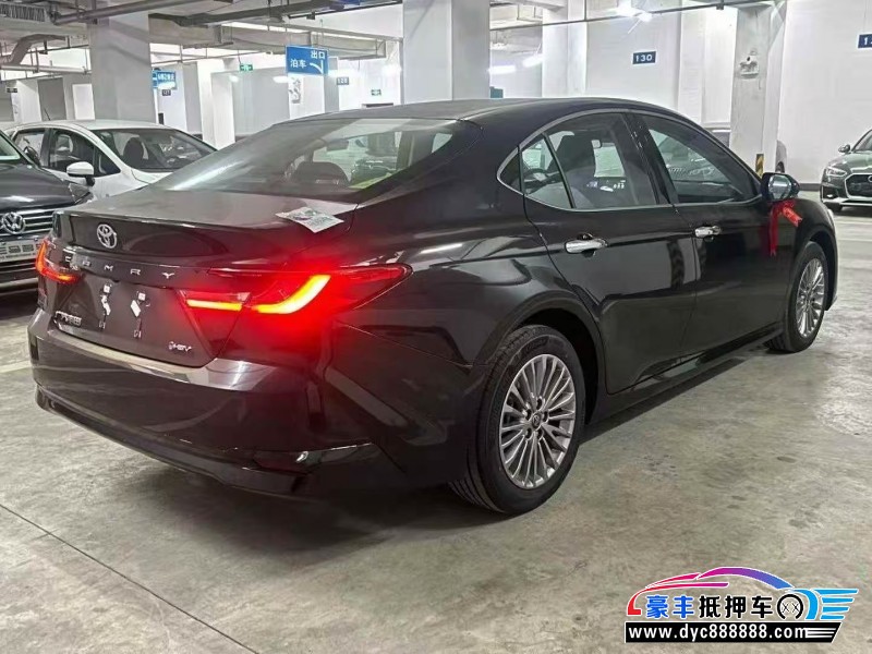 25年丰田凯美瑞轿车抵押车出售