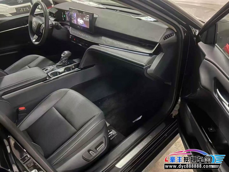 25年丰田凯美瑞轿车抵押车出售