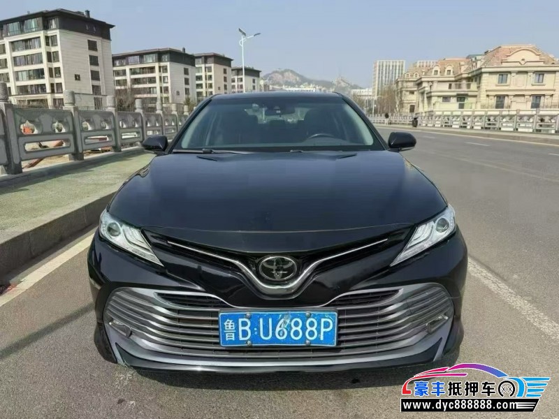 抵押车出售19年丰田凯美瑞轿车