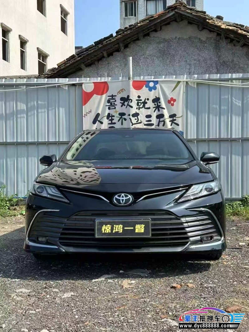 抵押车出售22年丰田凯美瑞轿车