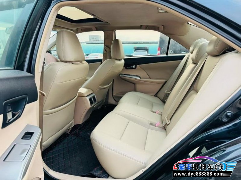 13年丰田凯美瑞轿车抵押车出售