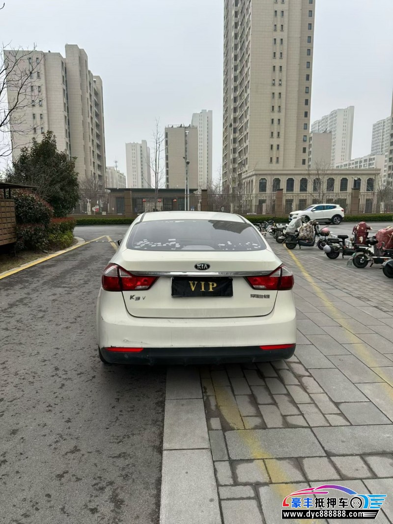 18年起亚K3轿车抵押车出售