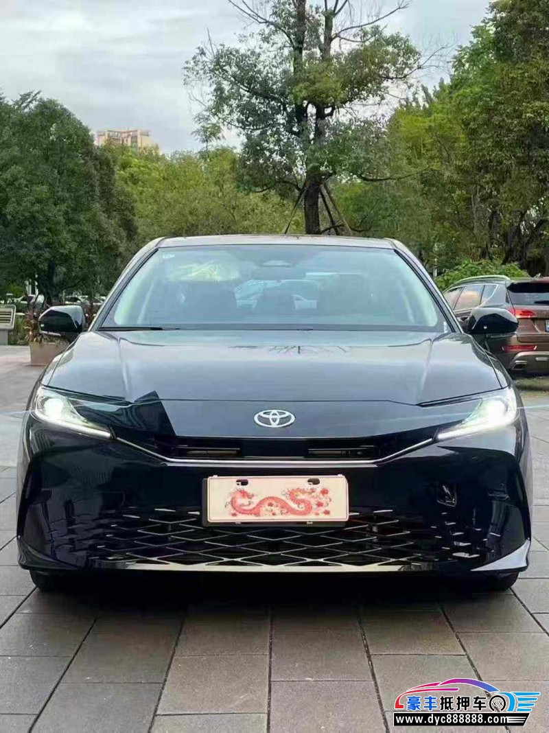 抵押车出售25年丰田凯美瑞轿车