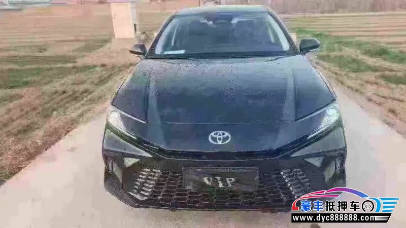 抵押车出售26年丰田凯美瑞轿车