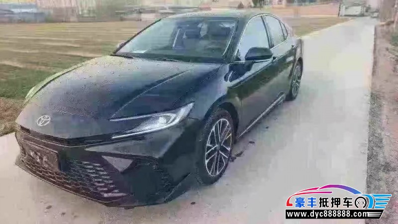 26年丰田凯美瑞轿车抵押车出售