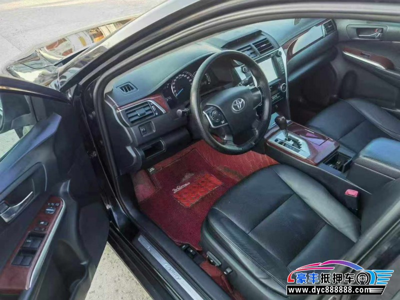 14年丰田凯美瑞轿车抵押车出售