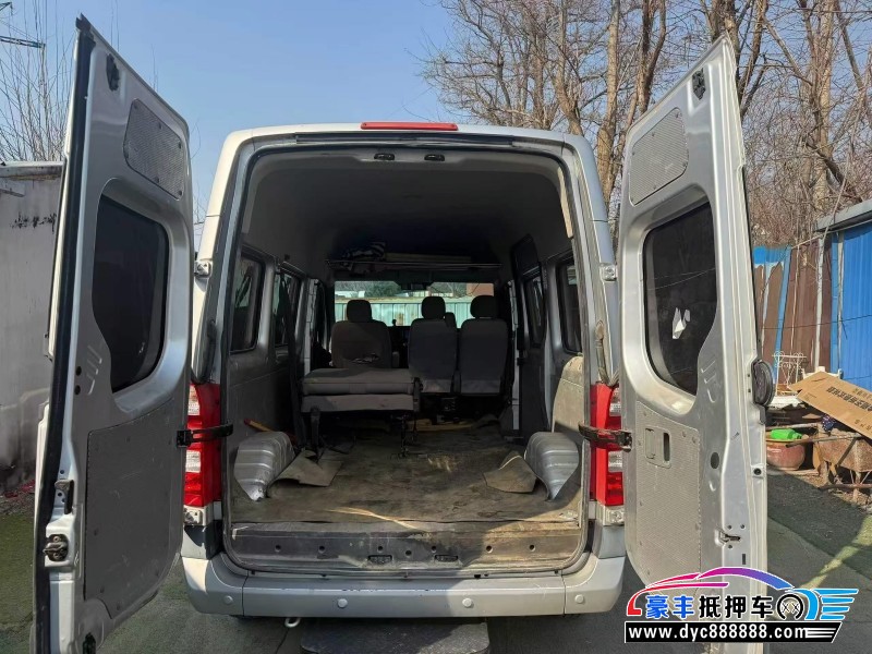 21年福田图雅诺轿车抵押车出售