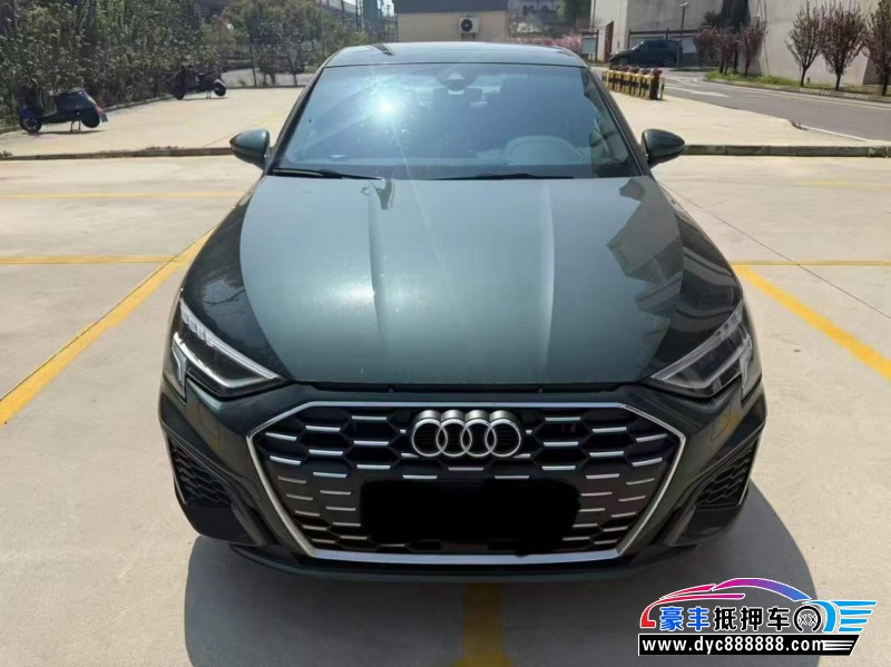 抵押车出售24年奥迪A3轿车