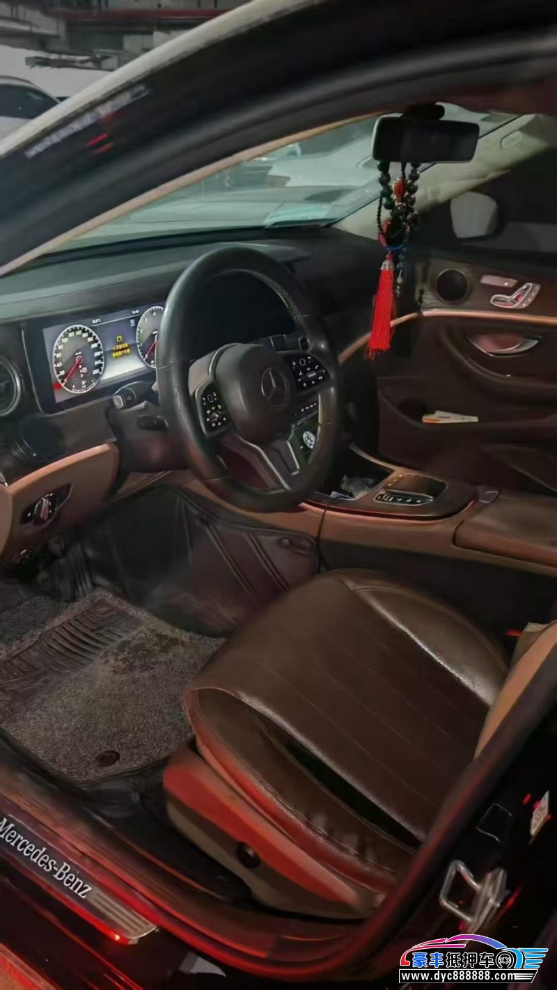 19年奔驰E轿车抵押车出售