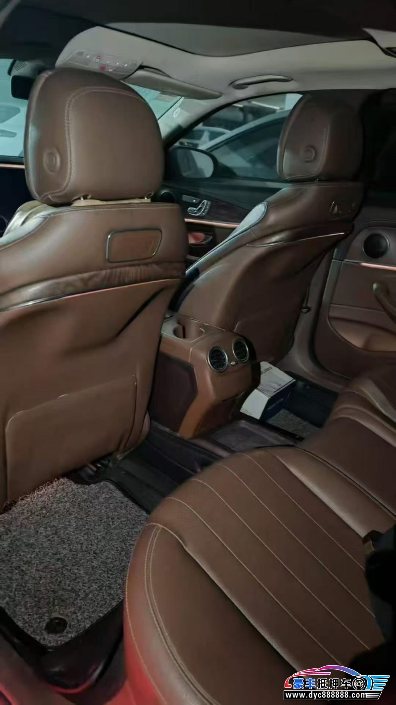 19年奔驰E轿车抵押车出售