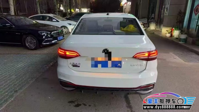 25年大众朗逸轿车抵押车出售