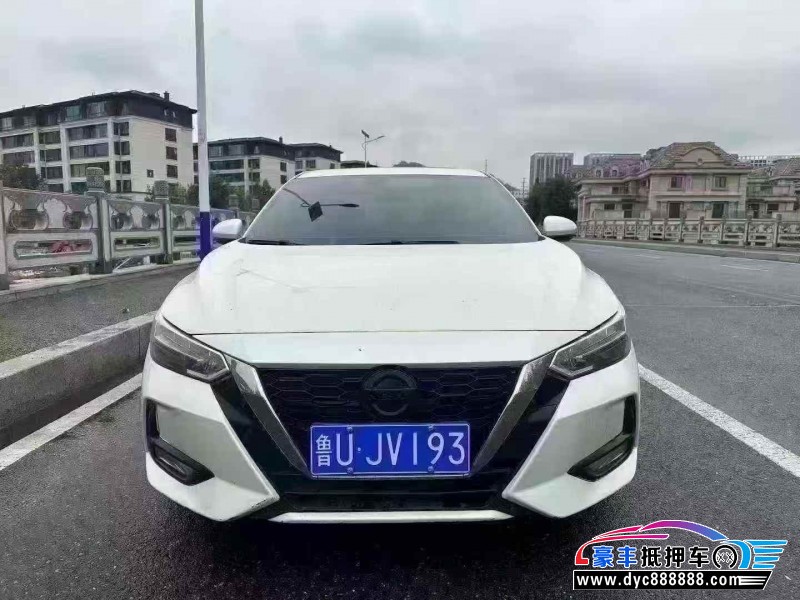 抵押车出售21年日产轩逸轿车