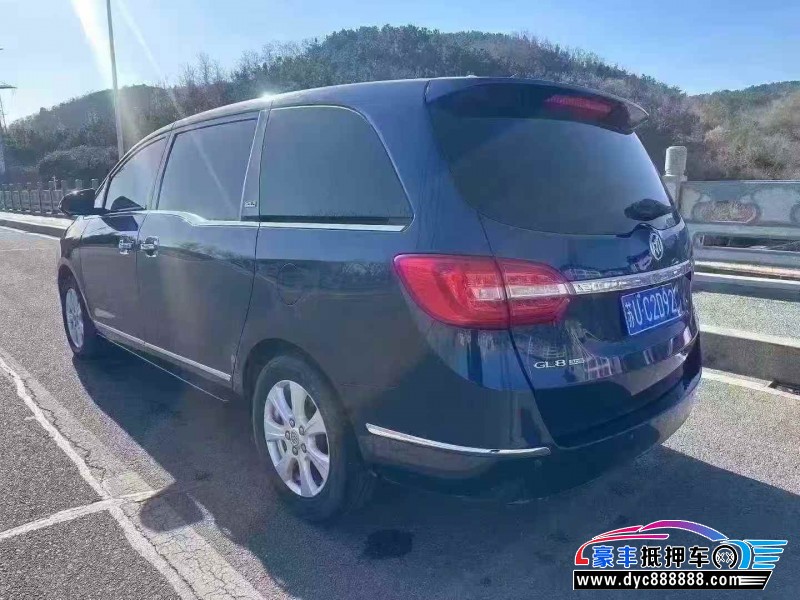 16年别克GL8轿车抵押车出售