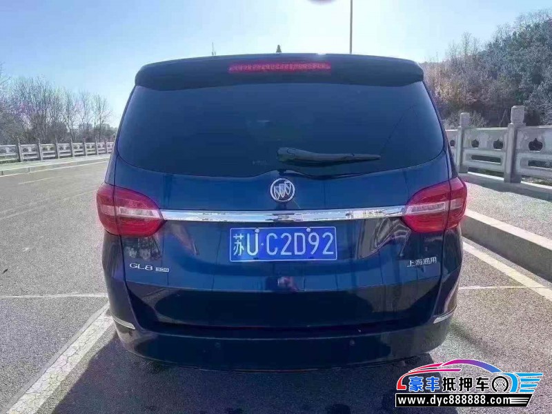 16年别克GL8轿车抵押车出售