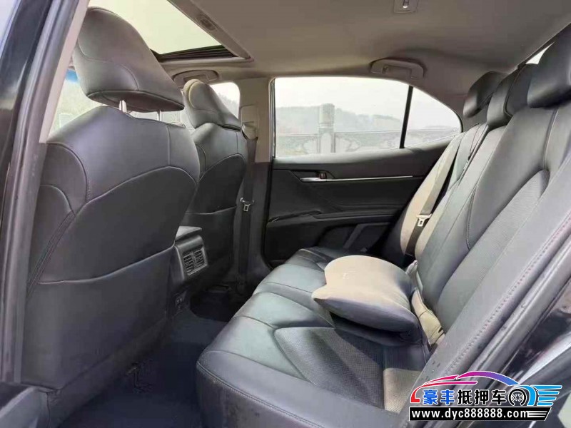 19年丰田凯美瑞轿车抵押车出售