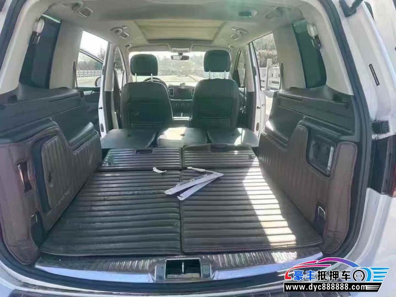 16年大众夏朗轿车抵押车出售