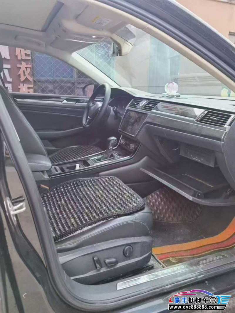 20年奥迪A6L轿车抵押车出售