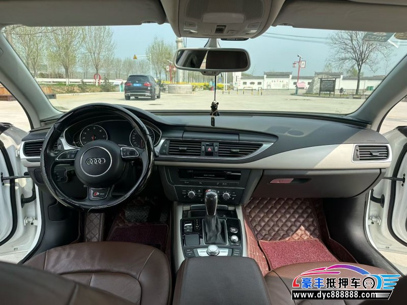 16年奥迪A7轿车抵押车出售