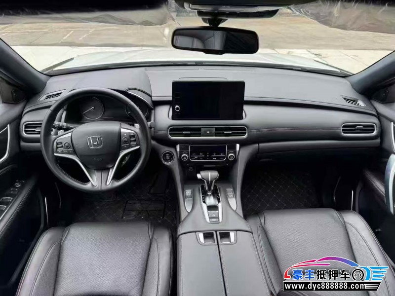 25年本田冠道轿车抵押车出售