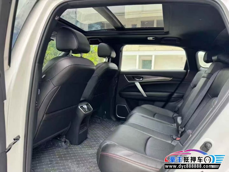 25年本田冠道轿车抵押车出售