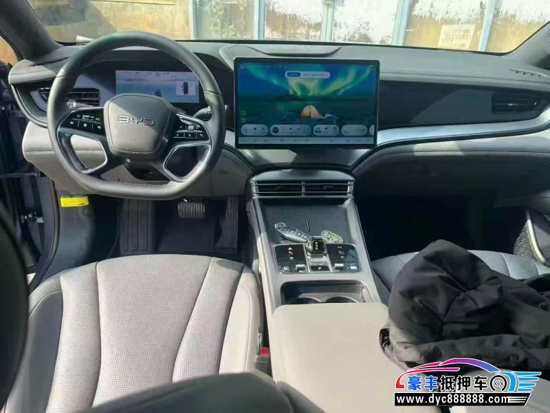 25年比亚迪海豹轿车抵押车出售