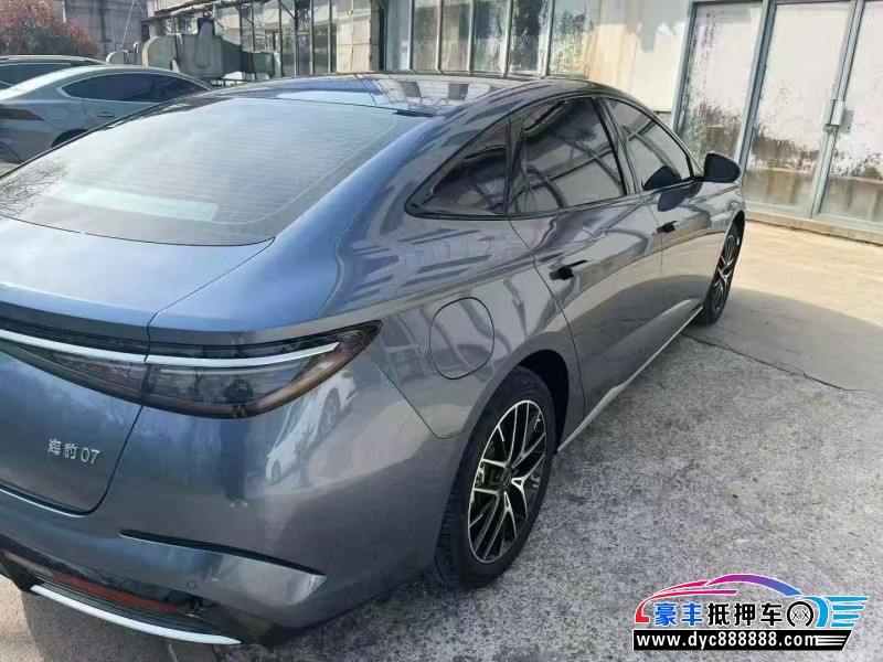 25年比亚迪海豹轿车抵押车出售