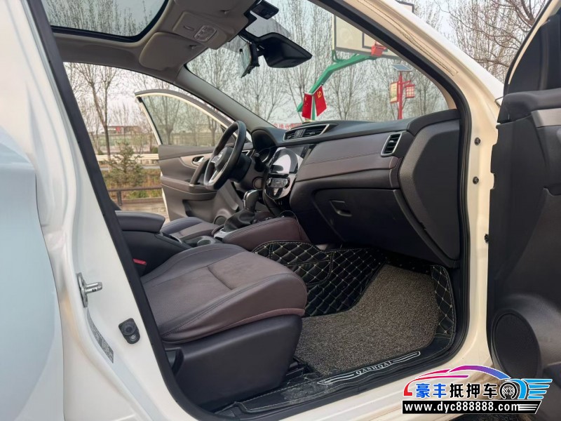 19年日产逍客轿车抵押车出售