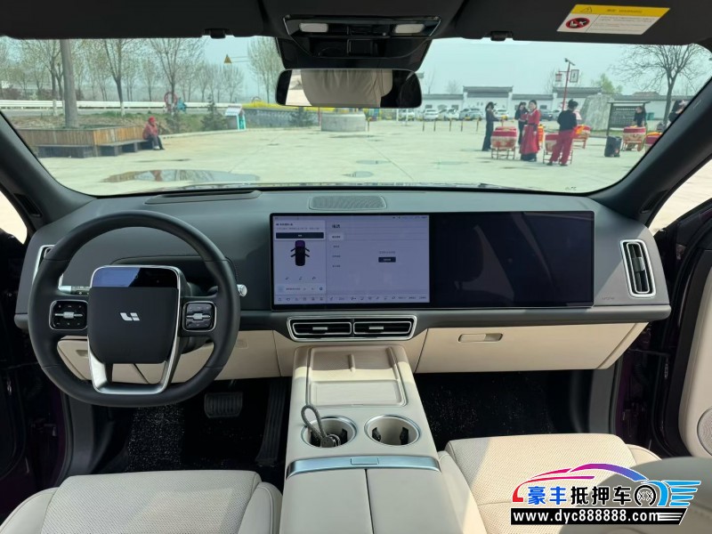 25年理想L9轿车抵押车出售