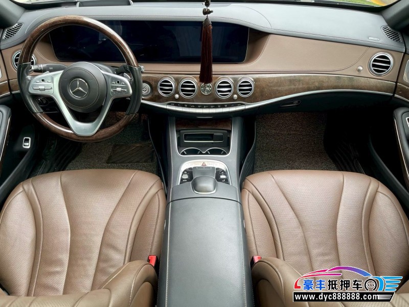 20年奔驰S轿车抵押车出售