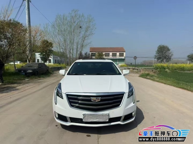 抵押车出售19年凯迪拉克XTS轿车