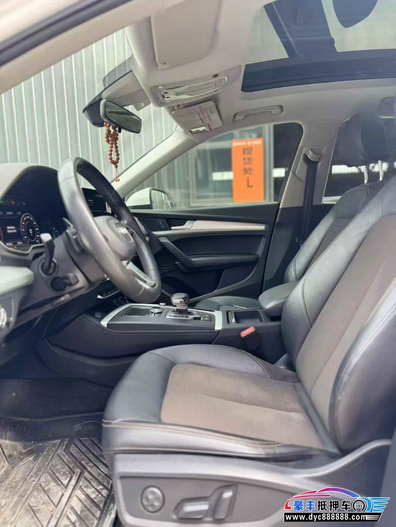 19年奥迪Q5SUV抵押车出售