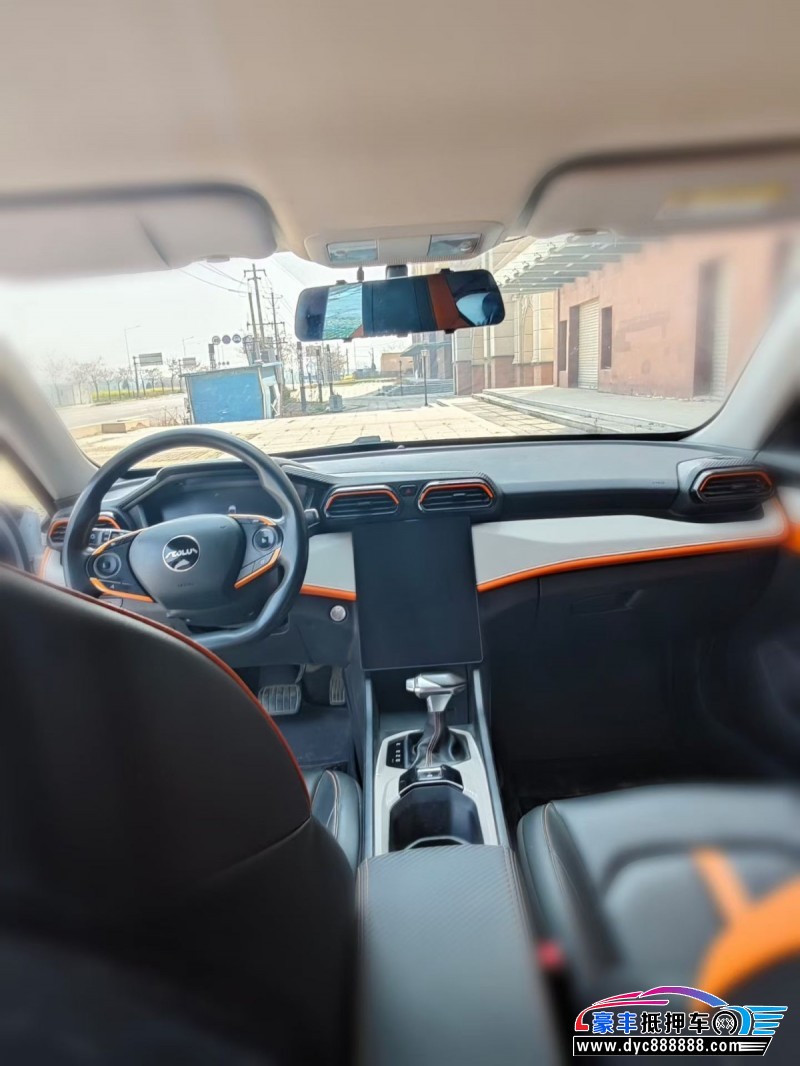 23年东风风神奕炫轿车抵押车出售