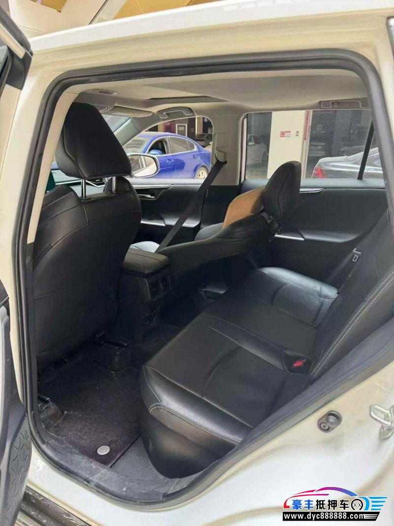 21年丰田威兰达SUV抵押车出售