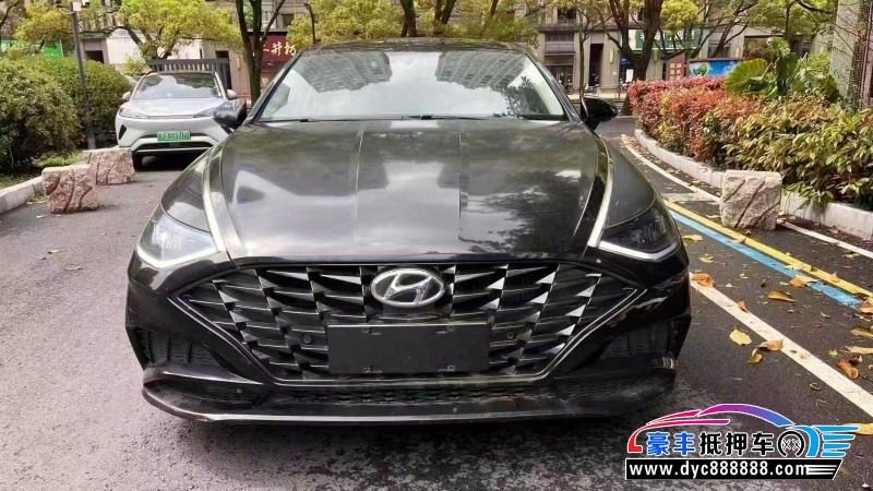 抵押车出售20年现代索纳塔轿车