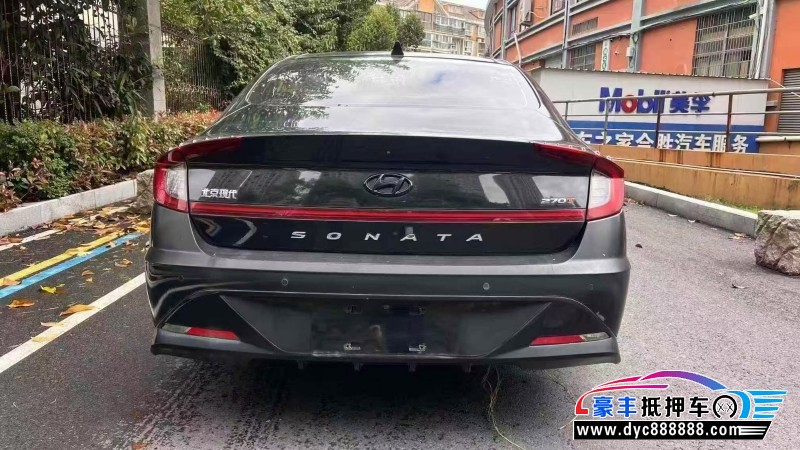 20年现代索纳塔轿车抵押车出售