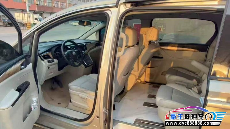 20年别克GL8轿车抵押车出售