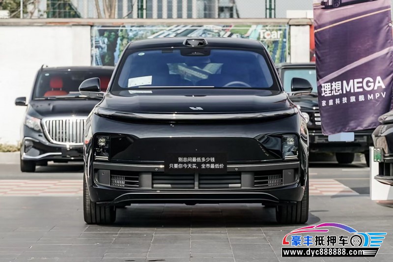 抵押车出售25年理想L8轿车