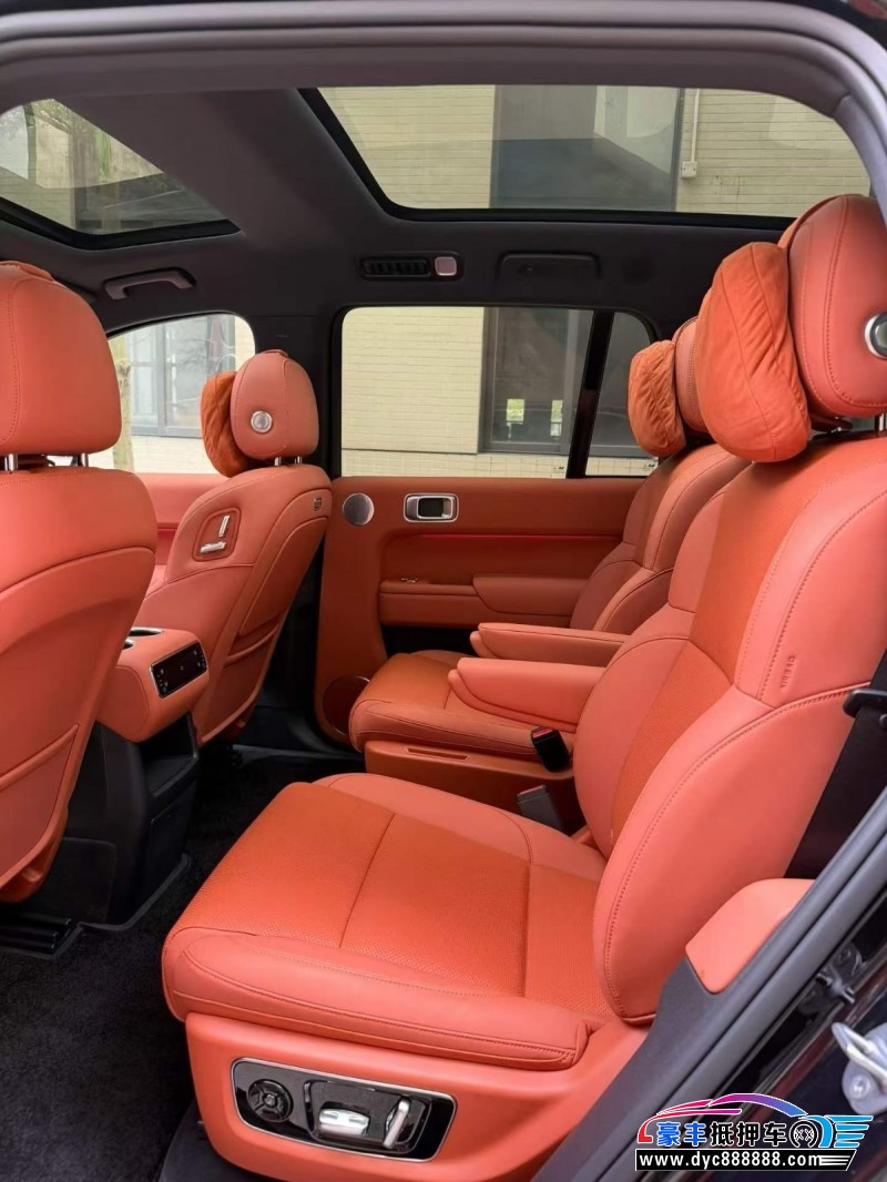 25年理想L8轿车抵押车出售