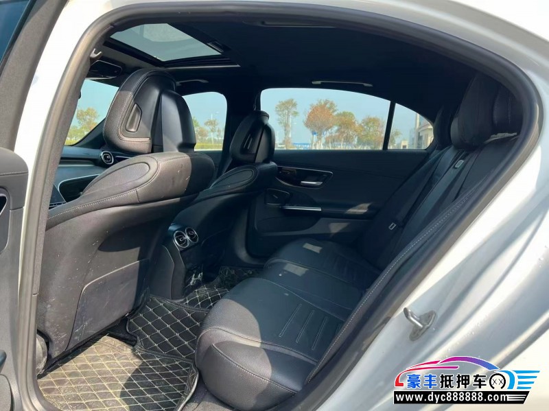 22年奔驰C轿车抵押车出售