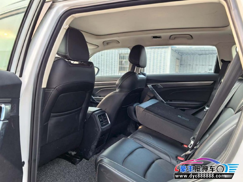 20年吉利博越轿车抵押车出售