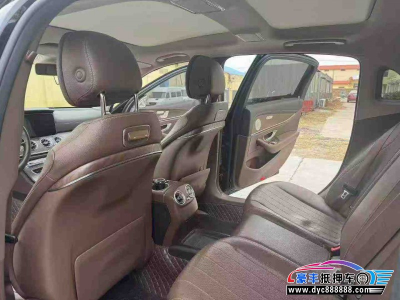 19年奔驰E轿车抵押车出售