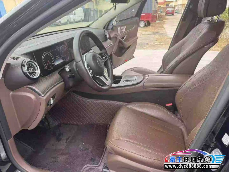 19年奔驰E轿车抵押车出售