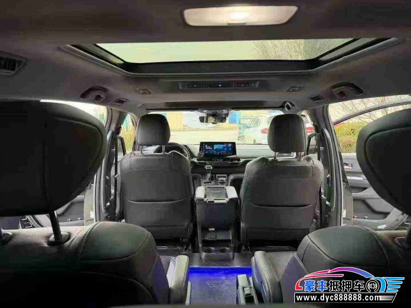 23年丰田塞纳轿车抵押车出售