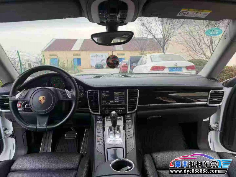 17年保时捷帕纳梅拉轿车抵押车出售