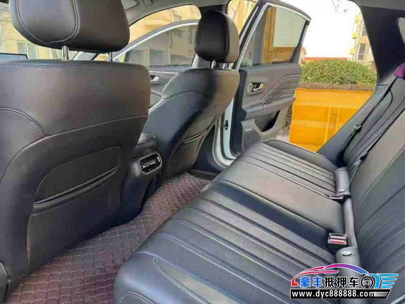 25年埃安RT轿车抵押车出售