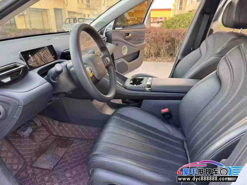 25年埃安RT轿车抵押车出售