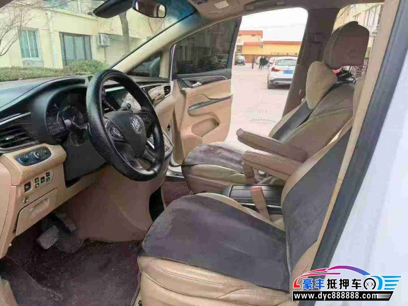 19年别克GL8轿车抵押车出售