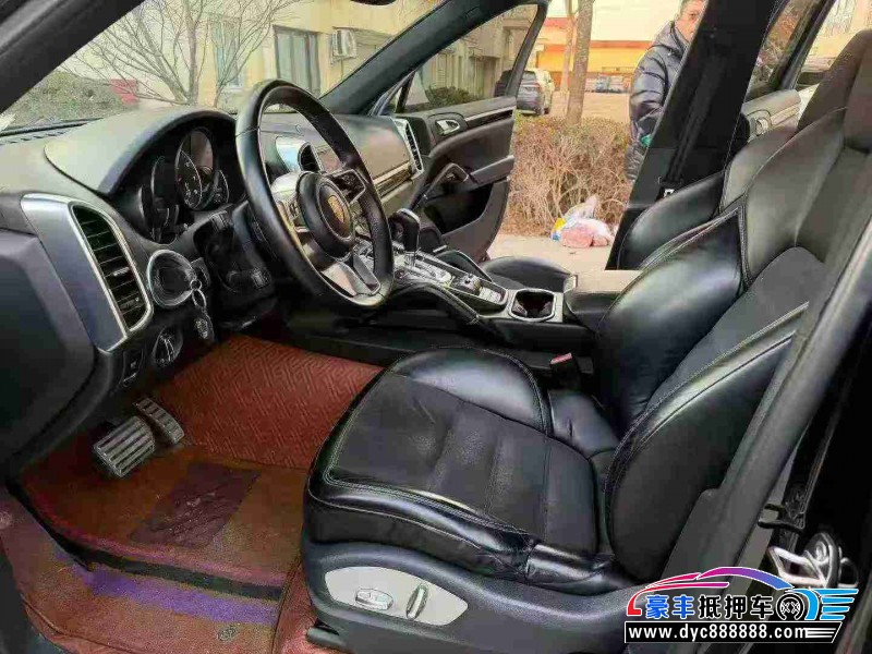 17年保时捷卡宴轿车抵押车出售