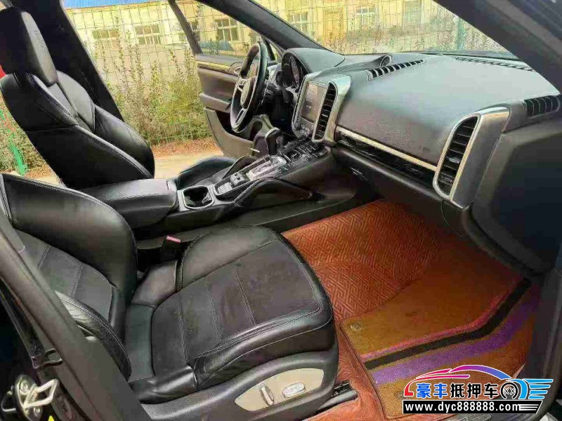 17年保时捷卡宴轿车抵押车出售